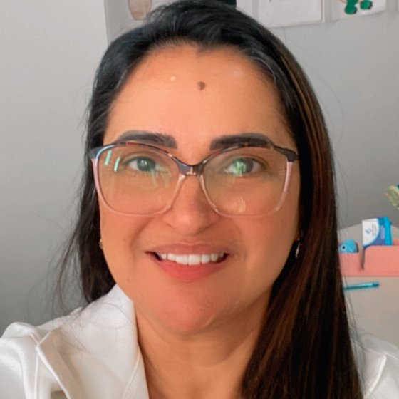 Foto de Lenise Marques Arantes Leão 